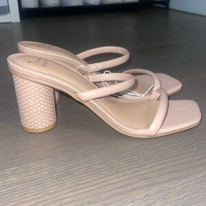 NWOT A New Day heels